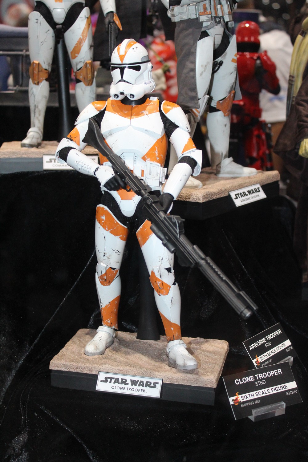 hot-toys-025.jpg