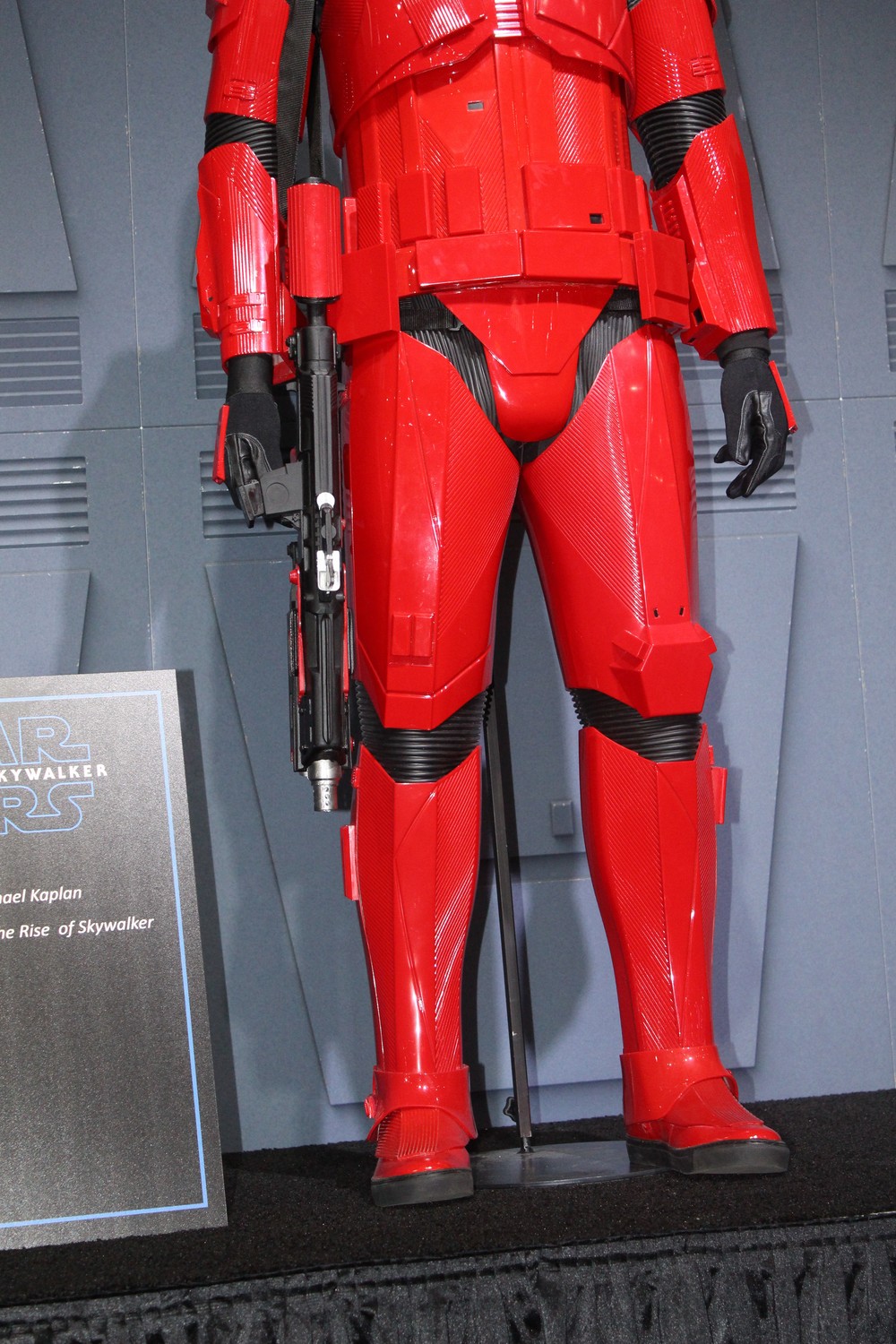 lucasfilm-pavilion-stormtrooper-evolution-019.jpg