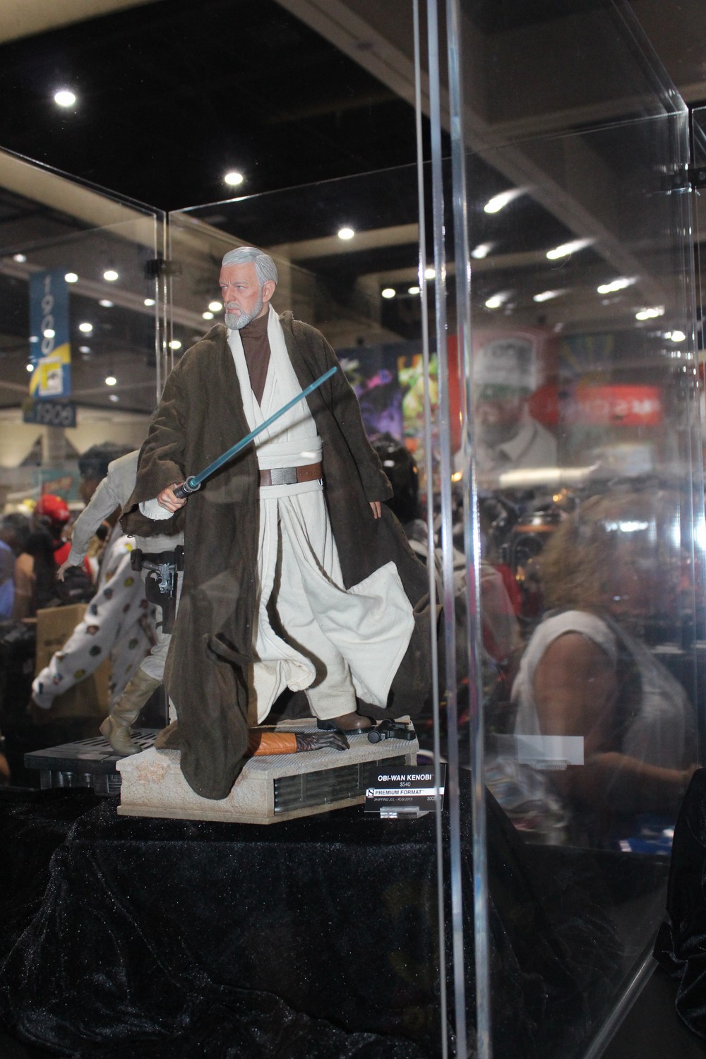 sideshow-collectibles-001.jpg