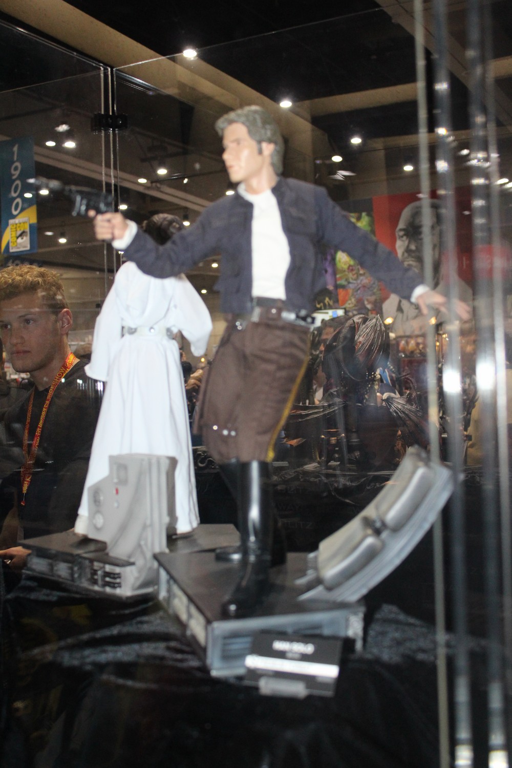 sideshow-collectibles-008.jpg