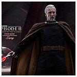 Count-Dooku-Hot-Toys-Final-Photography-006.jpg