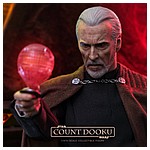 Count-Dooku-Hot-Toys-Final-Photography-017.jpg