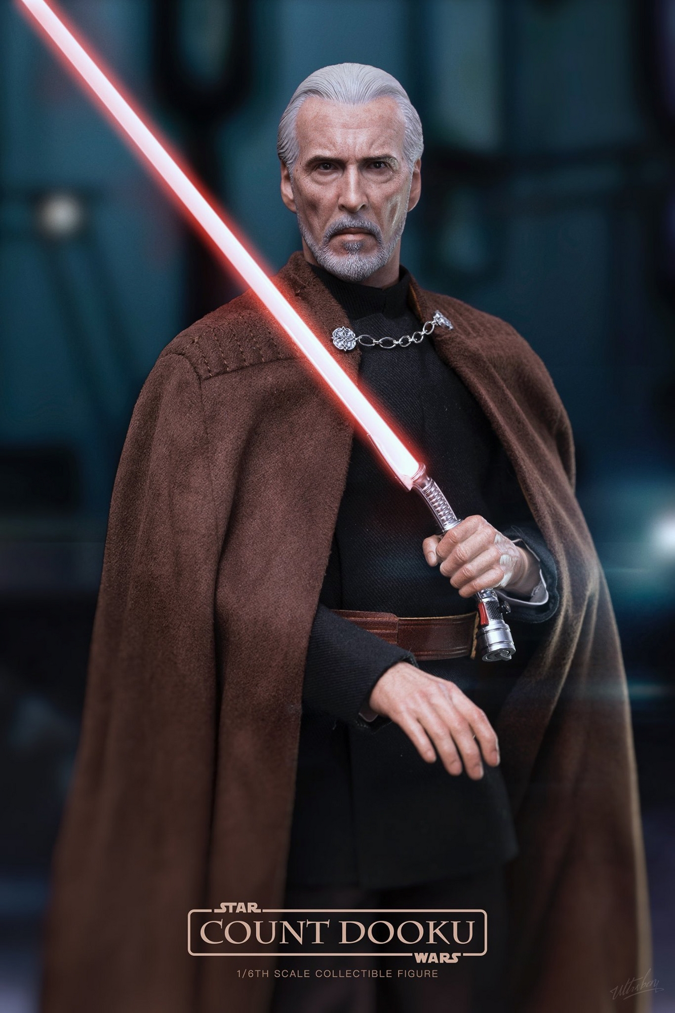 Count-Dooku-Hot-Toys-Final-Photography-022.jpg