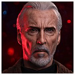 Count-Dooku-Hot-Toys-Final-Photography-026.jpg