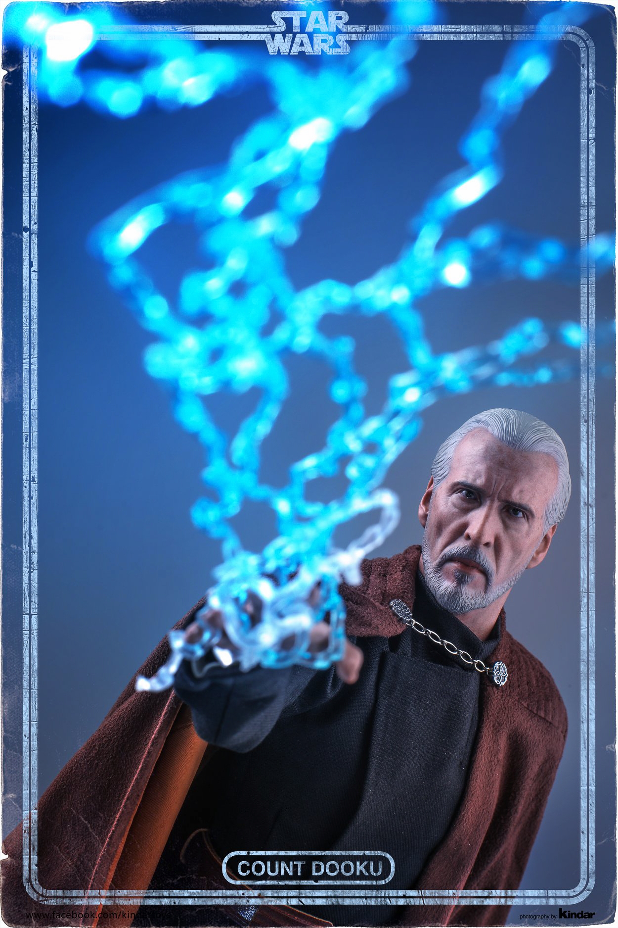 Count-Dooku-Hot-Toys-Final-Photography-037.jpg