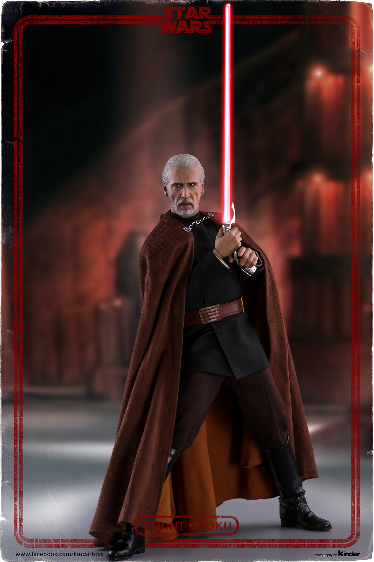 Count-Dooku-Hot-Toys-Final-Photography-043.jpg