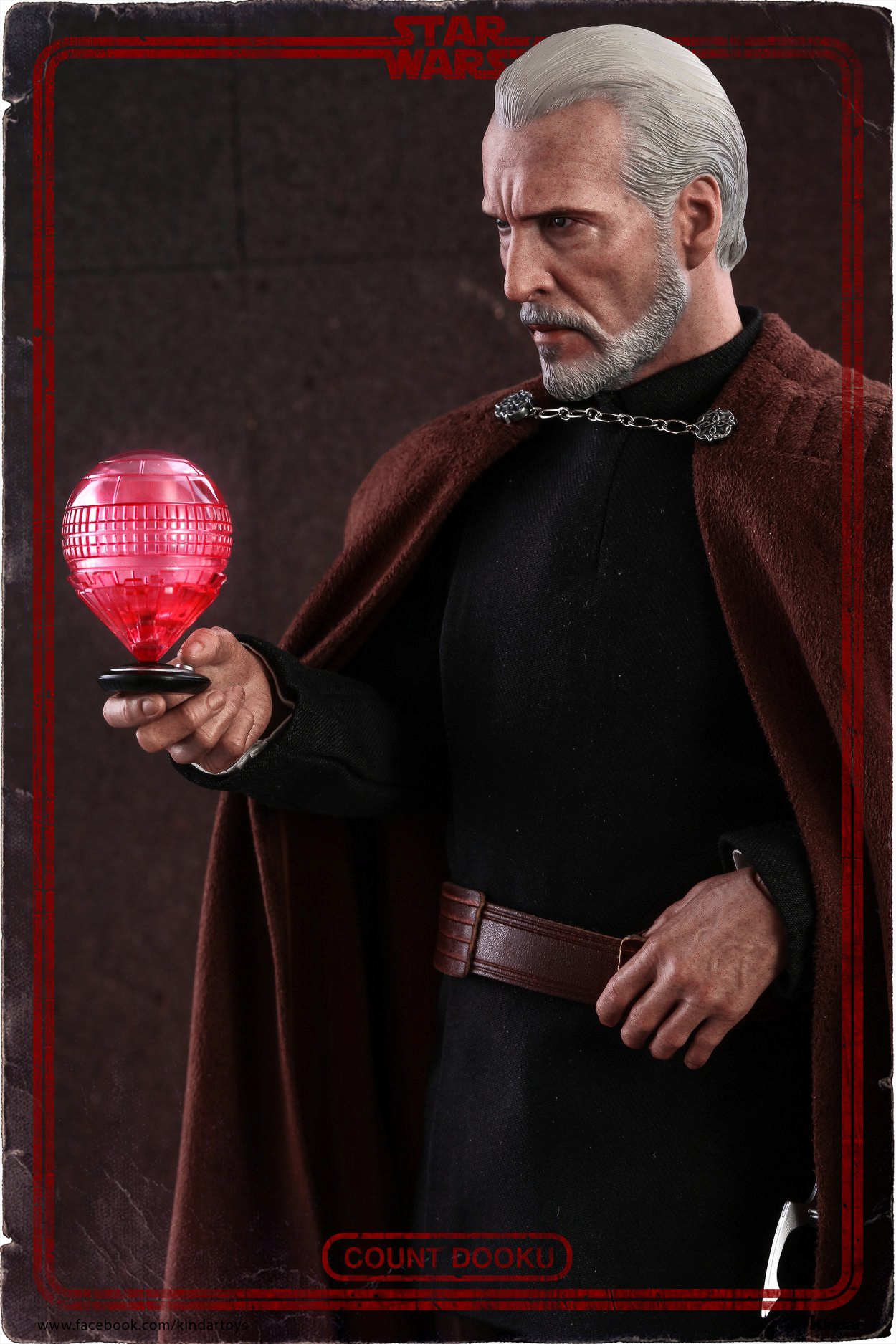 Count-Dooku-Hot-Toys-Final-Photography-047.jpg