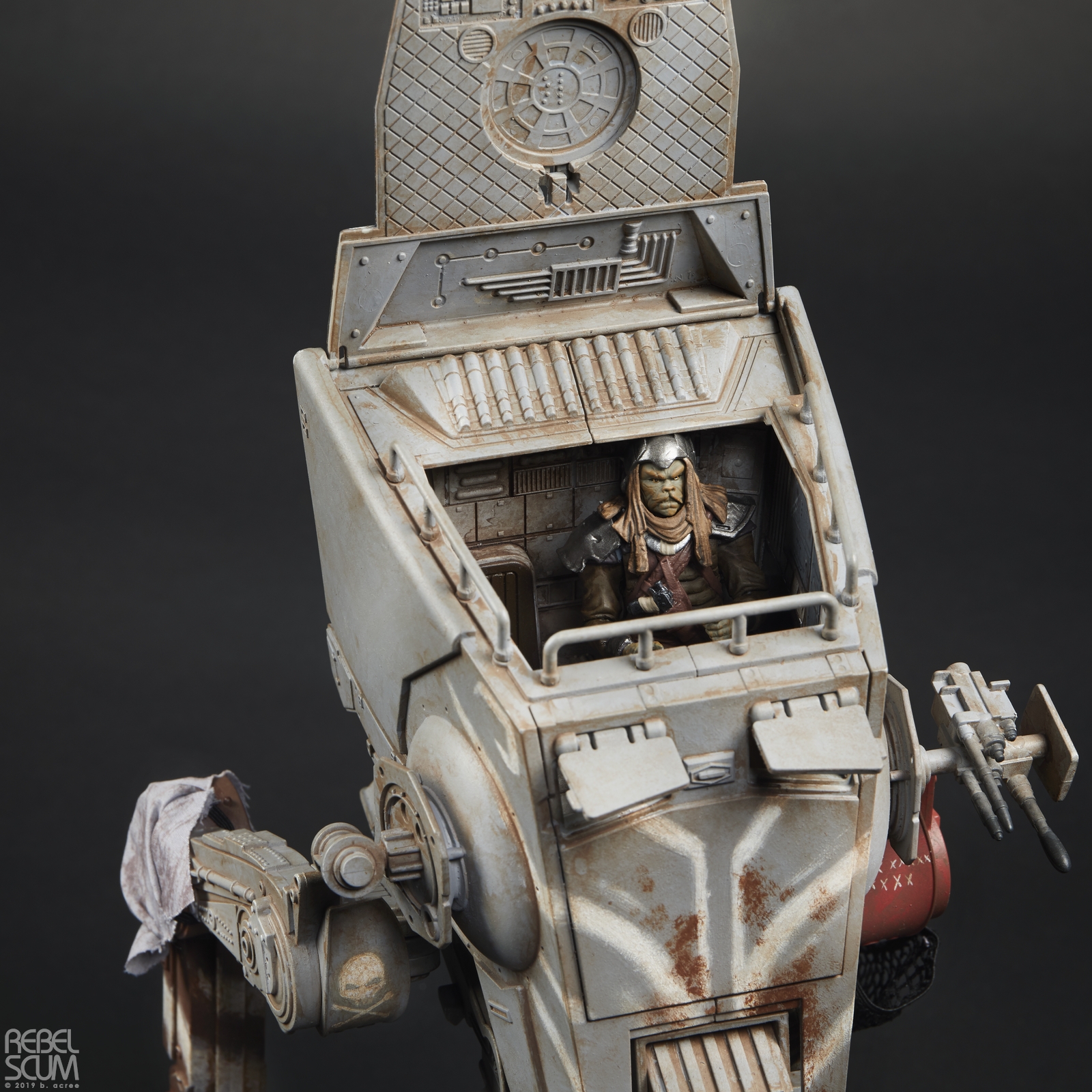 STAR WARS THE VINTAGE COLLECTION THE MADALORIAN AT-ST RAIDER Vehicle - oop (2).jpg