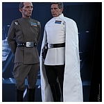 hot-toys-rogue-one-director-krennic-collectible-figure-mms519-006.jpg