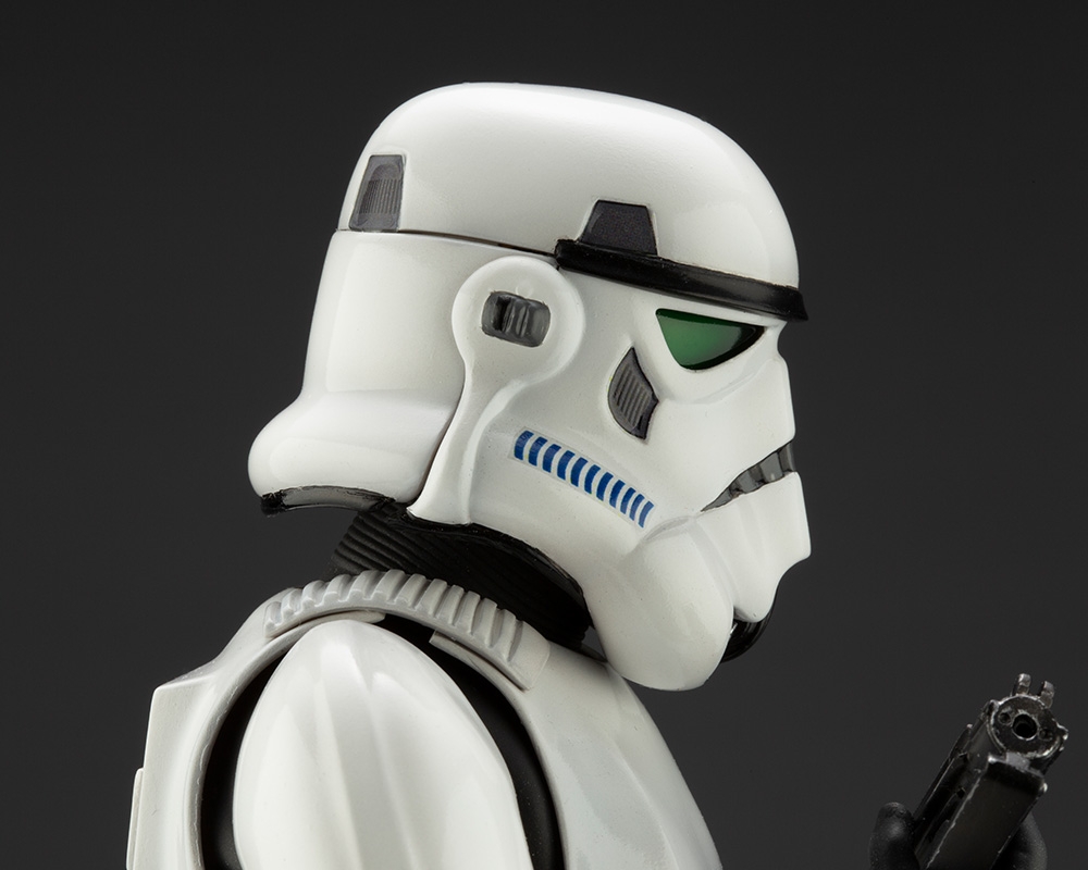 SW164_artfx_Stormtrooper_pp19.jpg