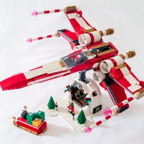 LEGO 4002019 Christmas X-wing: Festive Flames