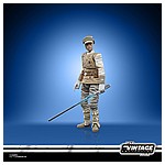 STAR WARS THE VINTAGE COLLECTION 3.75-INCH LUKE SKYWALKER (HOTH) Figure - oop (6).jpg