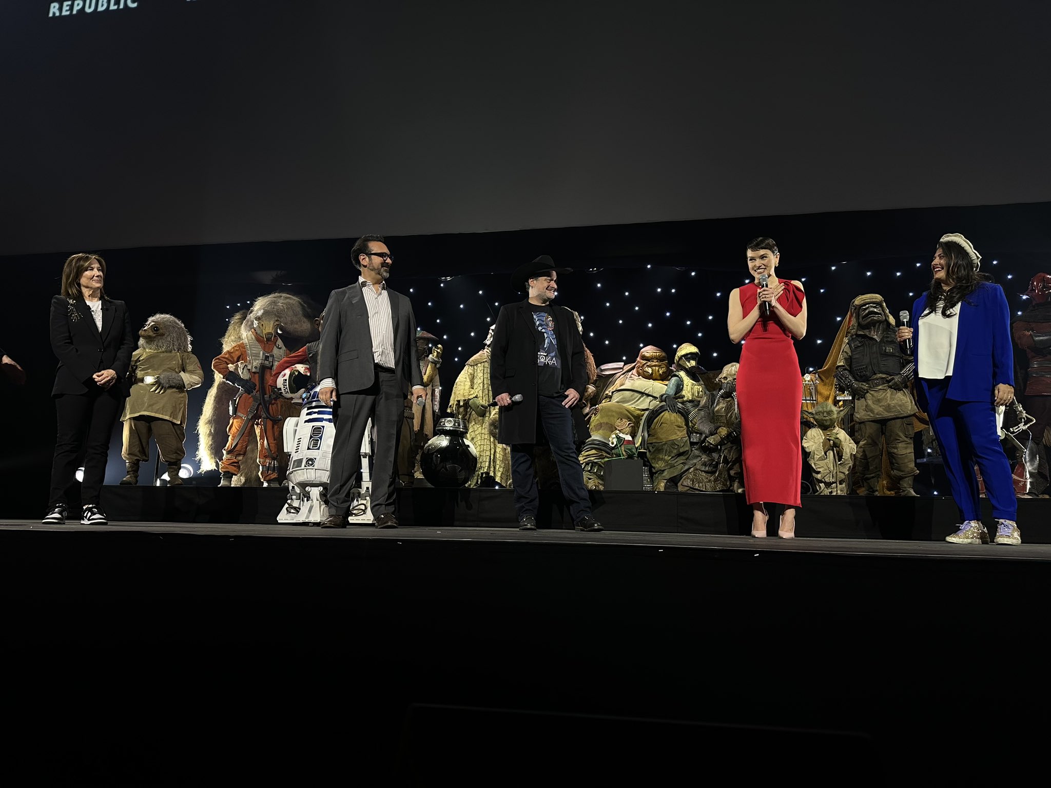 Three New STAR WARS Movies Announced, Including Daisy Ridley's