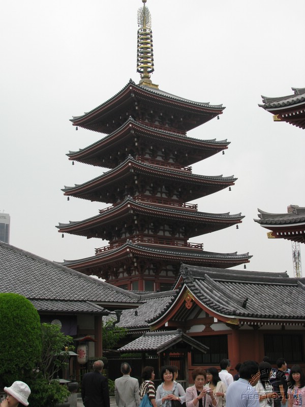Asakusa Kannon: a very tall ornate building