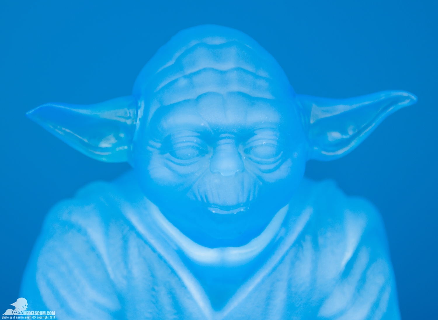 2014-Yoda-Bank-SDCC-Diamond-Select-Toys-005.jpg