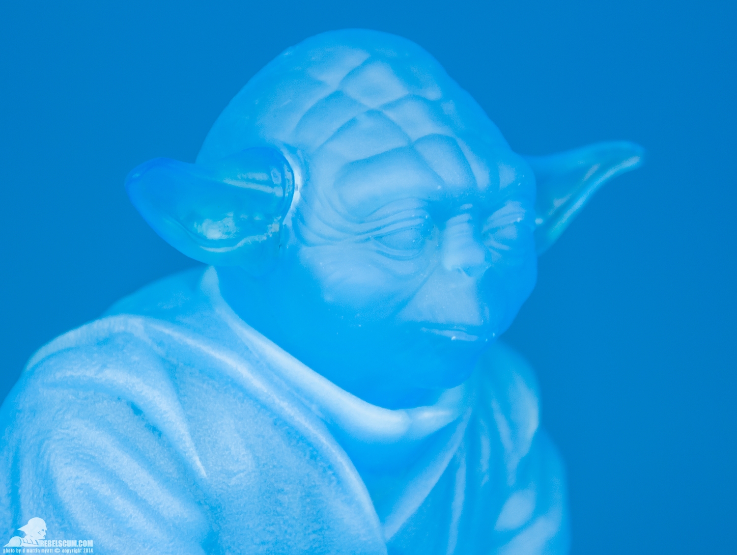 2014-Yoda-Bank-SDCC-Diamond-Select-Toys-006.jpg