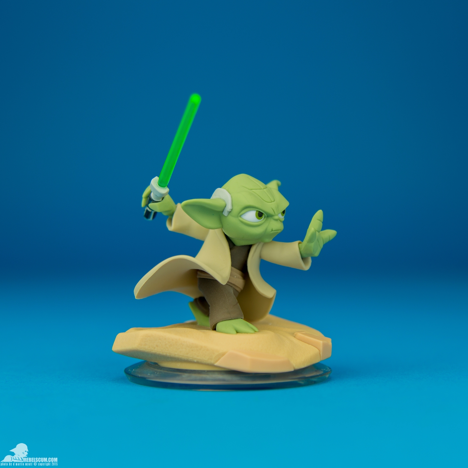 Disney-Infinity-3-Star-Wars-Yoda-002.jpg