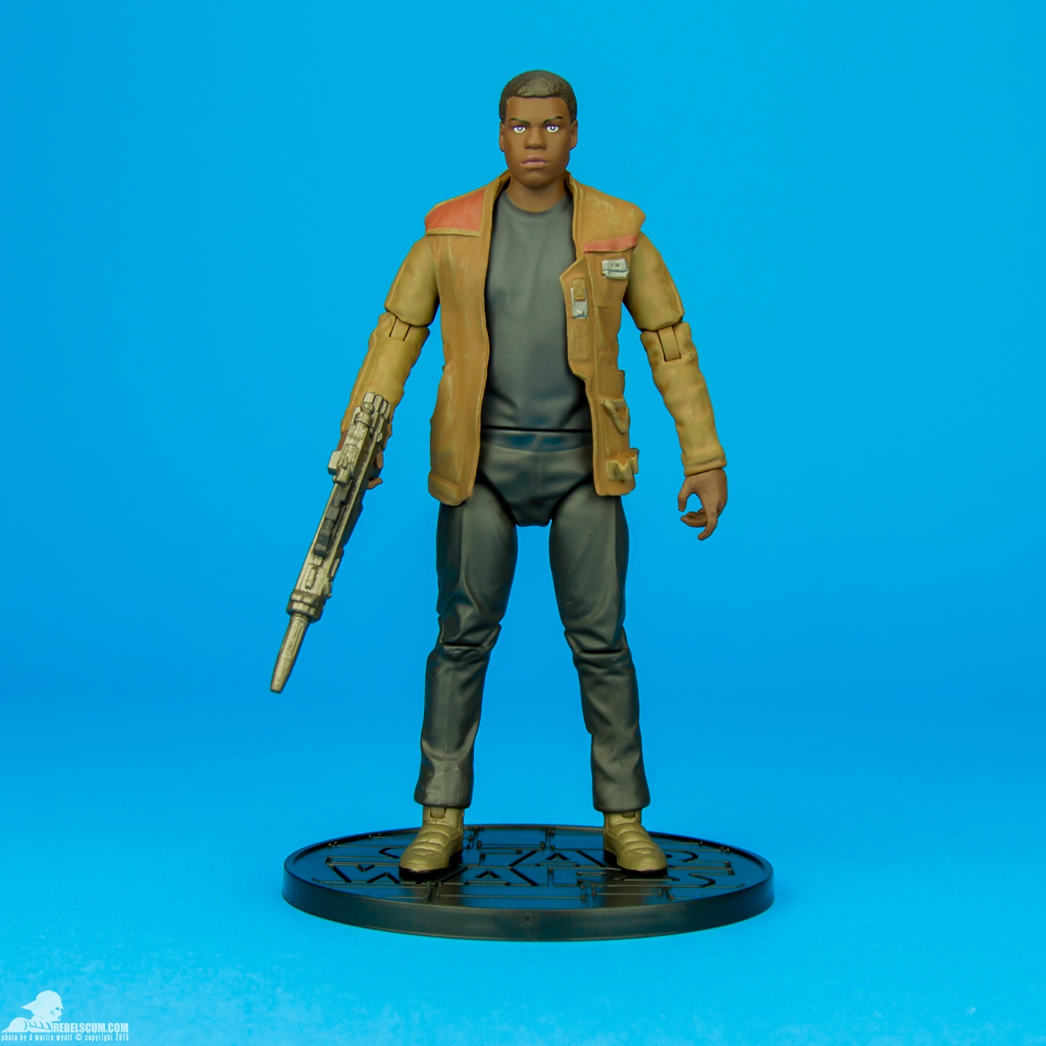 Finn-Disney-Stores-Elite-Series-Diecast-Figure-001.jpg