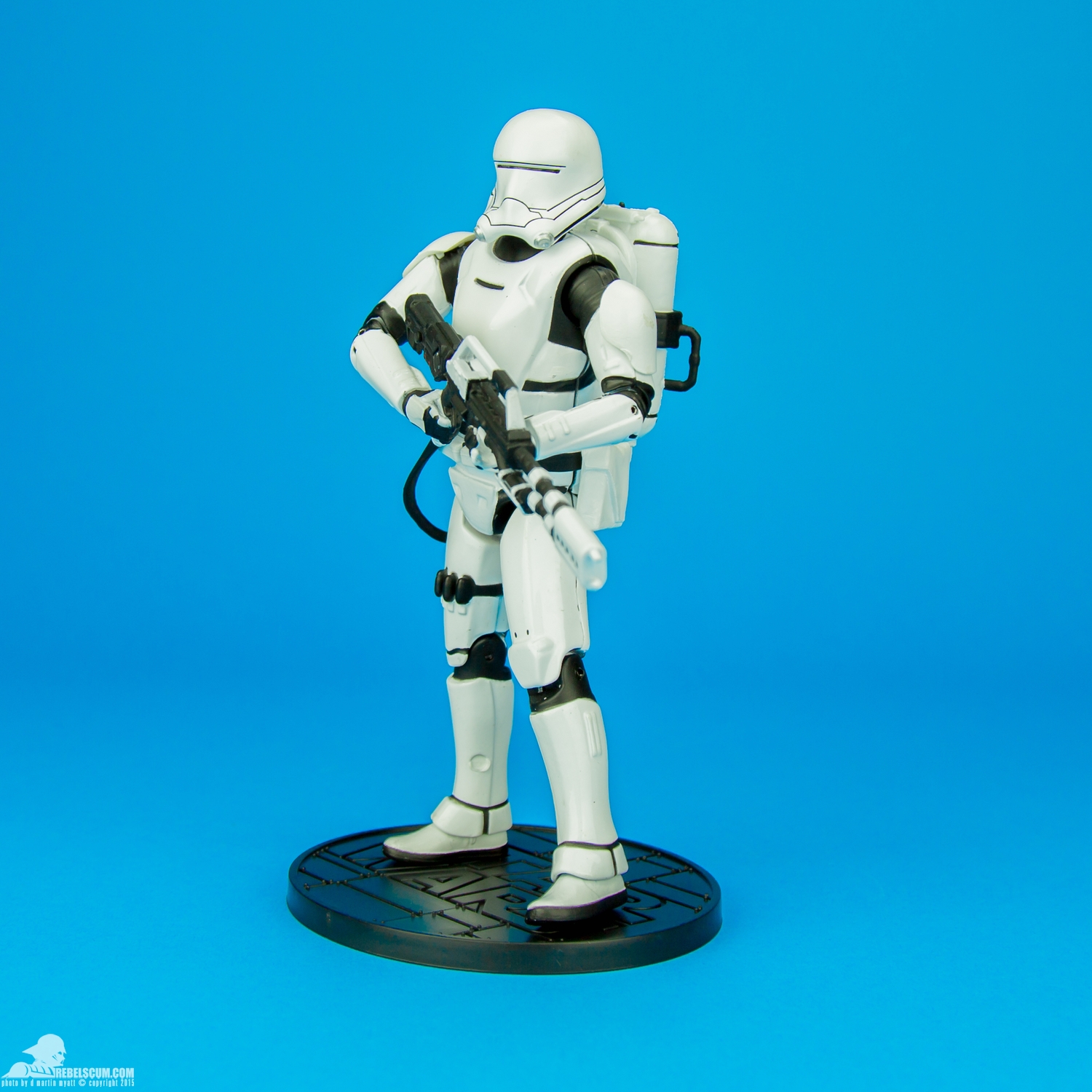 First-Order-Flametrooper-Disney-Stores-Elite-Series-Diecast-003.jpg