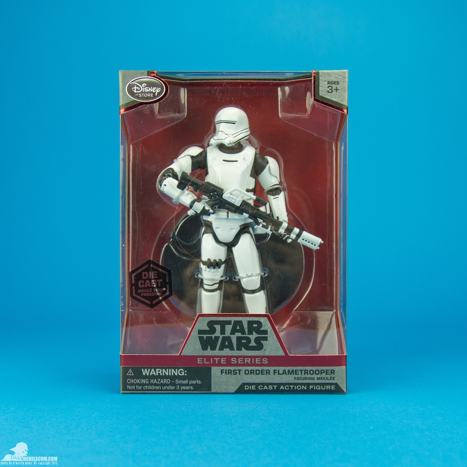 First-Order-Flametrooper-Disney-Stores-Elite-Series-Diecast-007.jpg