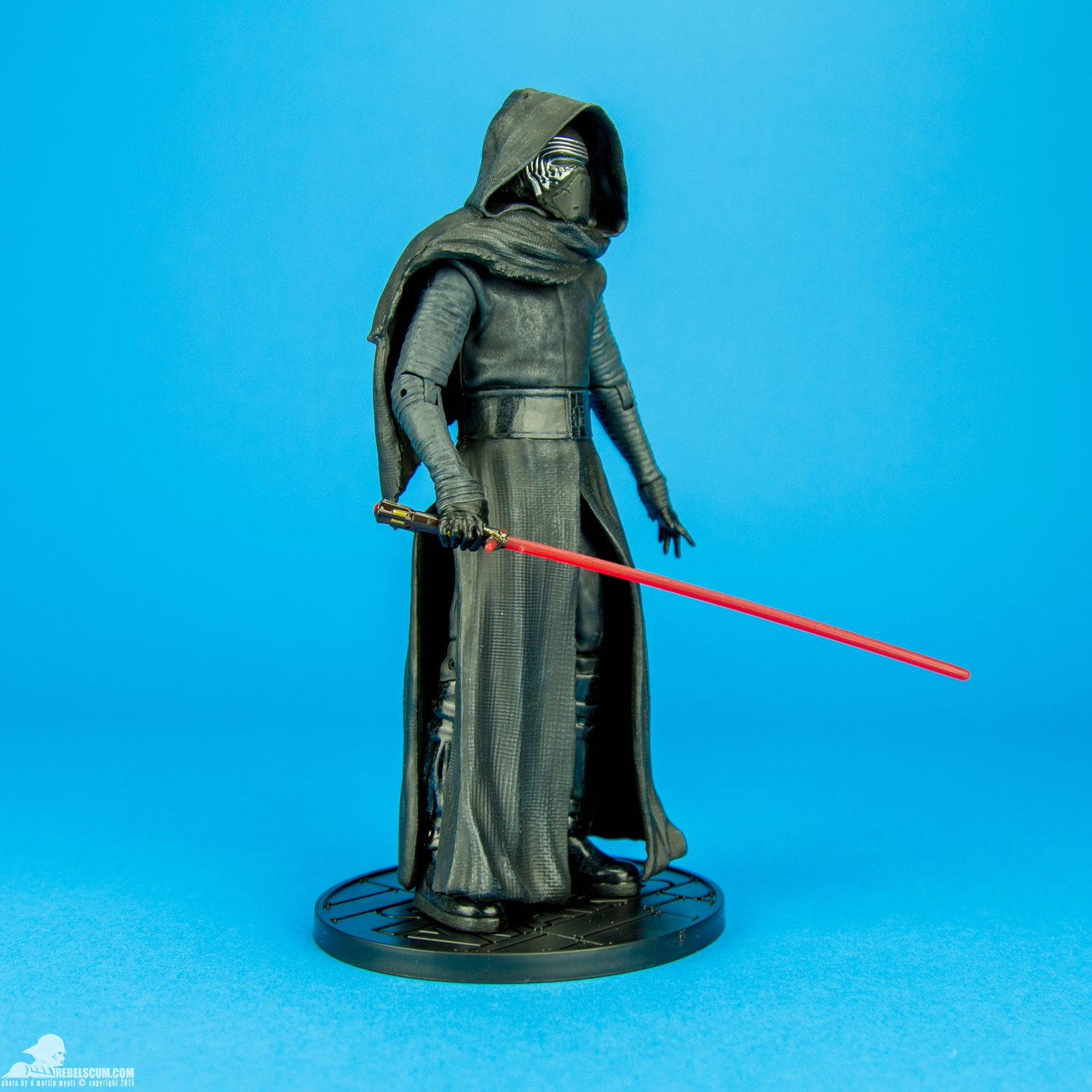 Kylo-Ren-Disney-Stores-Elite-Series-Diecast-Figure-002.jpg