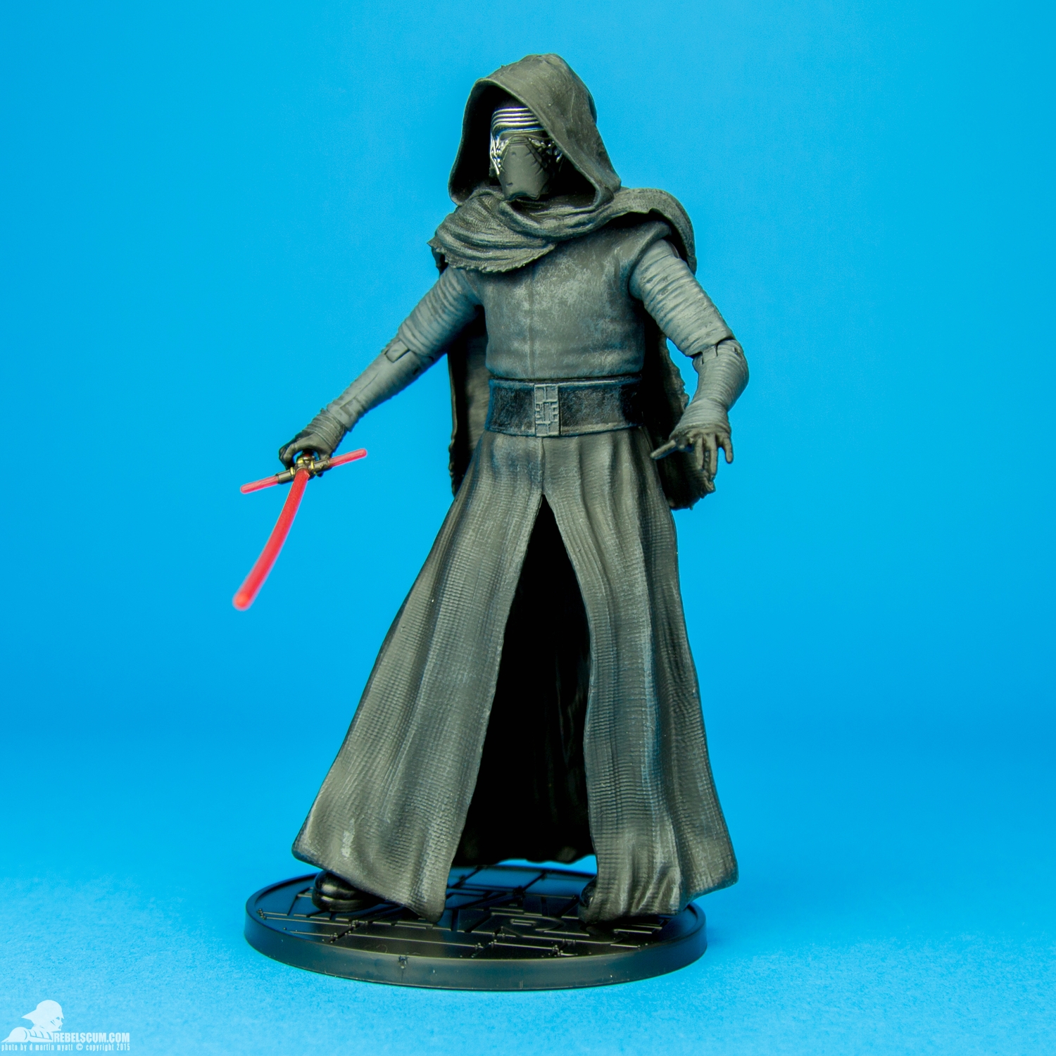 Kylo-Ren-Disney-Stores-Elite-Series-Diecast-Figure-006.jpg