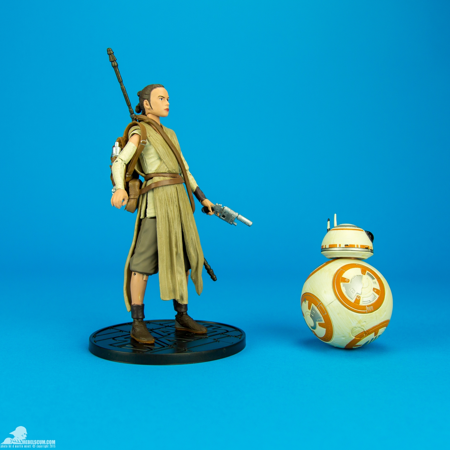 Rey-and-BB-8-Disney-Stores-Elite-Series-Diecast-Figure-002.jpg