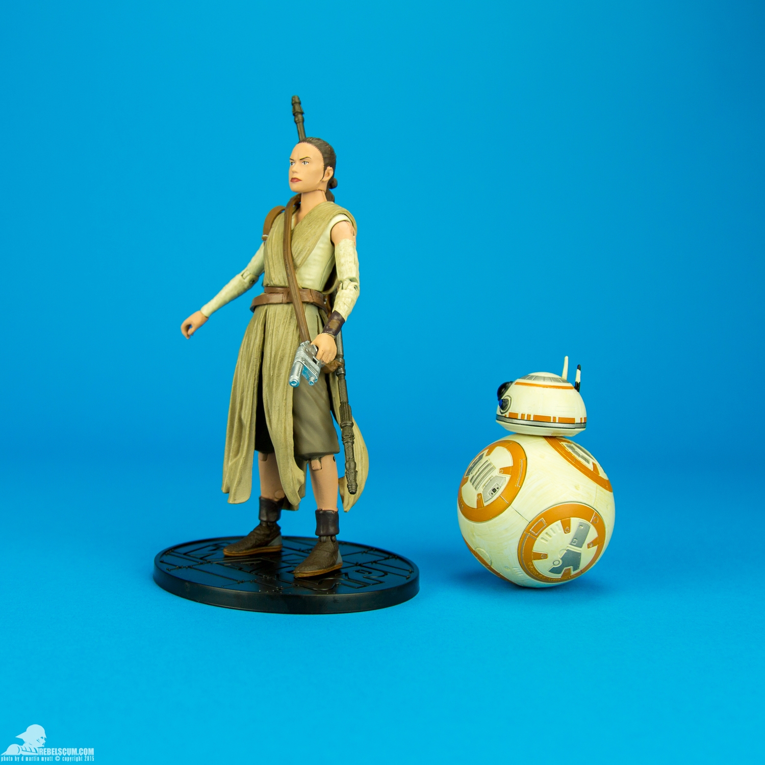 Rey-and-BB-8-Disney-Stores-Elite-Series-Diecast-Figure-003.jpg