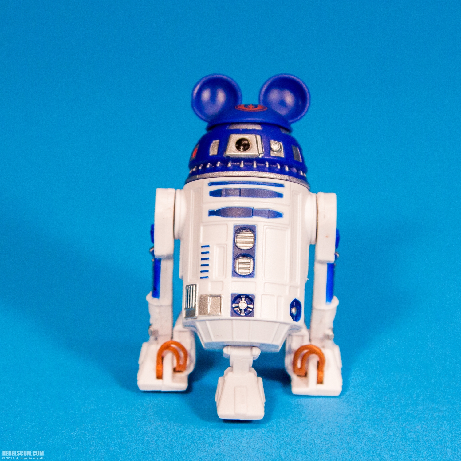 Disney-Parks-2012-Droid-Factory-Wave-2-018.jpg