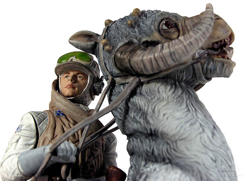 Luke On Tauntaun Statue