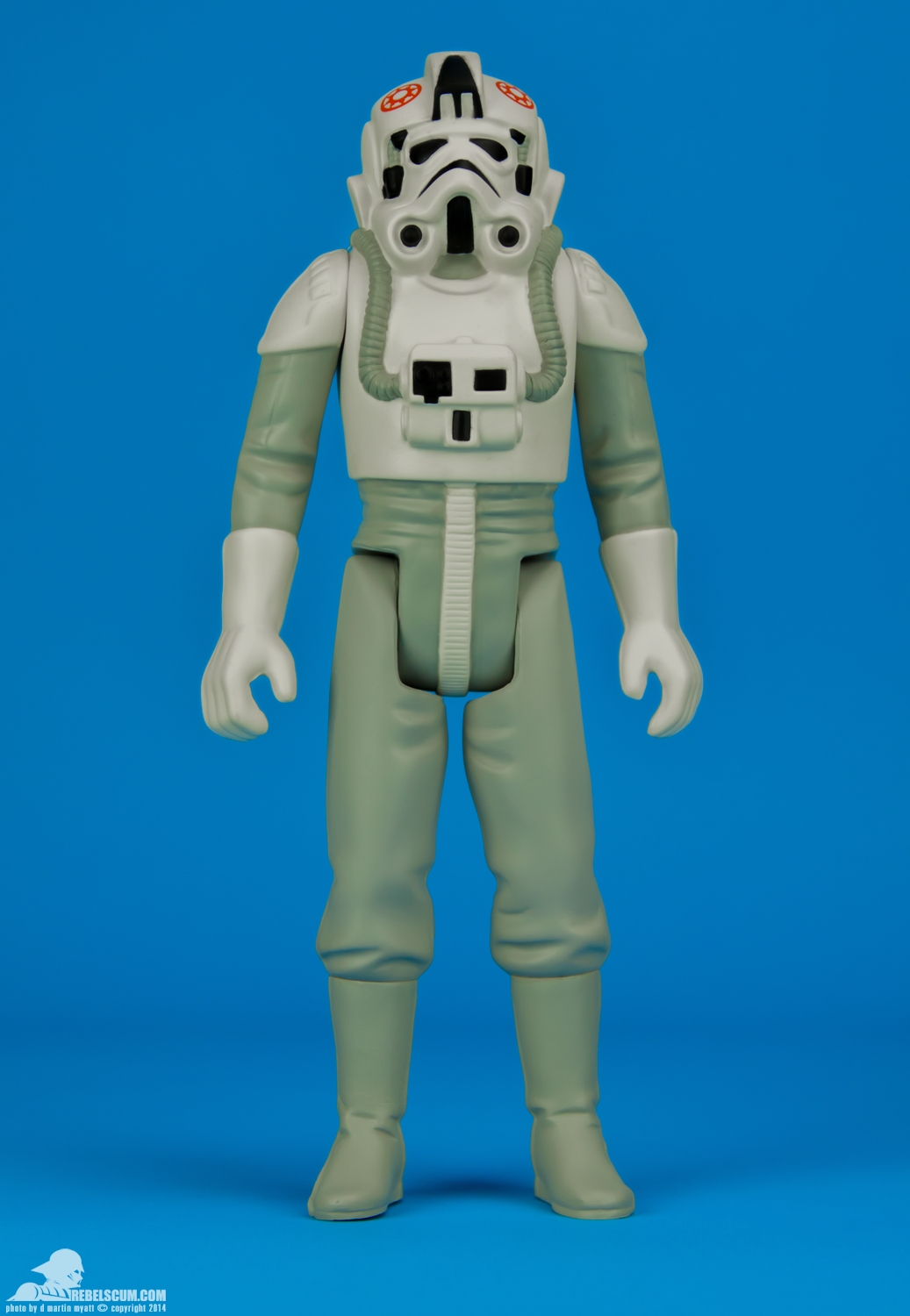 ATAT-Driver-Jumbo-Kenner-Gentle-Giant-Ltd-2014-SDCC-001.jpg