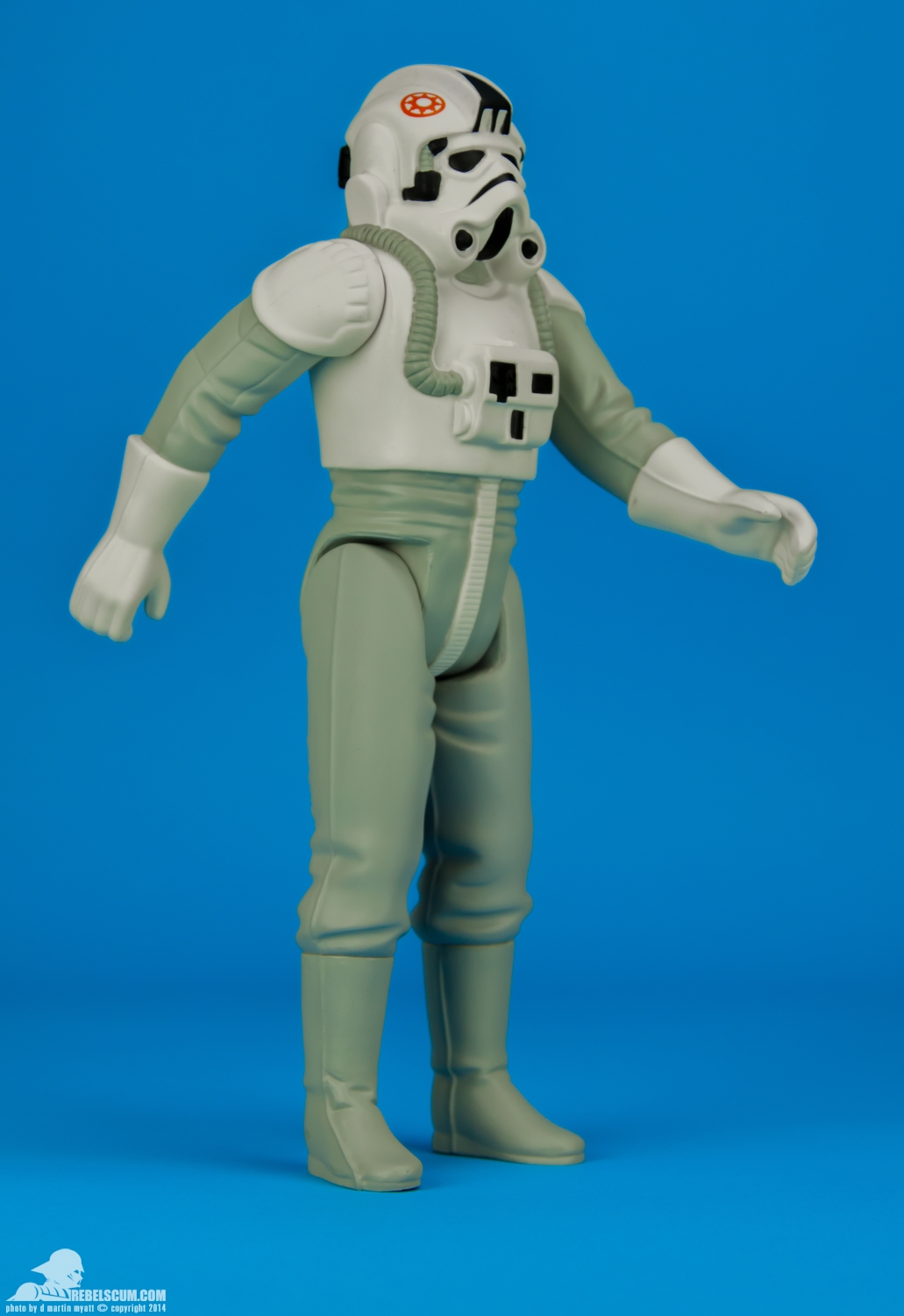 ATAT-Driver-Jumbo-Kenner-Gentle-Giant-Ltd-2014-SDCC-002.jpg