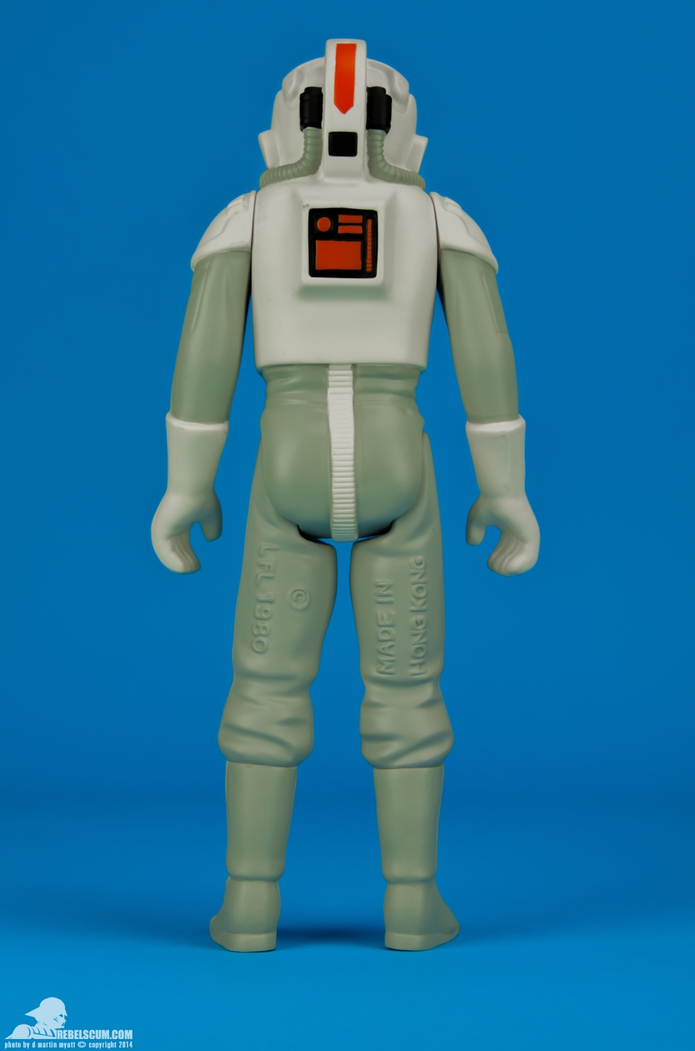 ATAT-Driver-Jumbo-Kenner-Gentle-Giant-Ltd-2014-SDCC-004.jpg