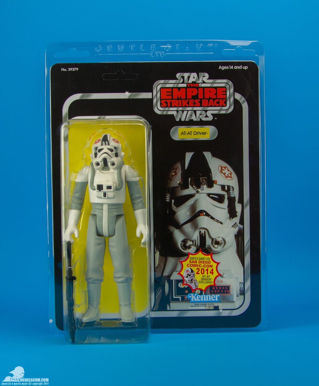 ATAT-Driver-Jumbo-Kenner-Gentle-Giant-Ltd-2014-SDCC-014.jpg