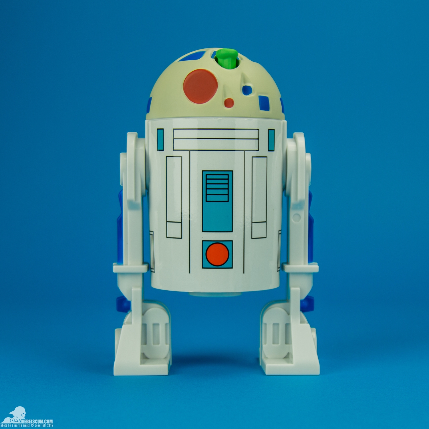 Artoo-Detoo-R2-D2-Droids-Jumbo-Kenner-2015-SDCC-001.jpg