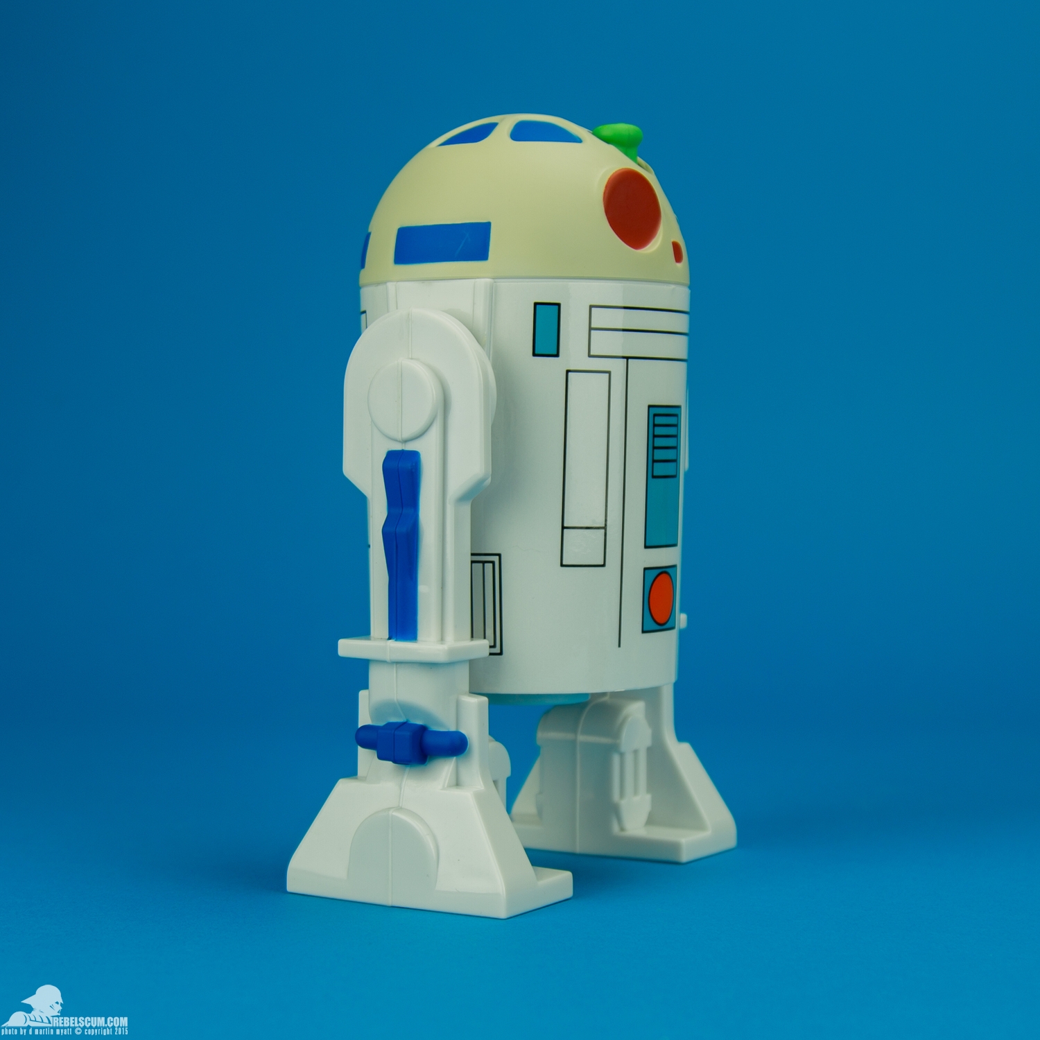 Artoo-Detoo-R2-D2-Droids-Jumbo-Kenner-2015-SDCC-002.jpg