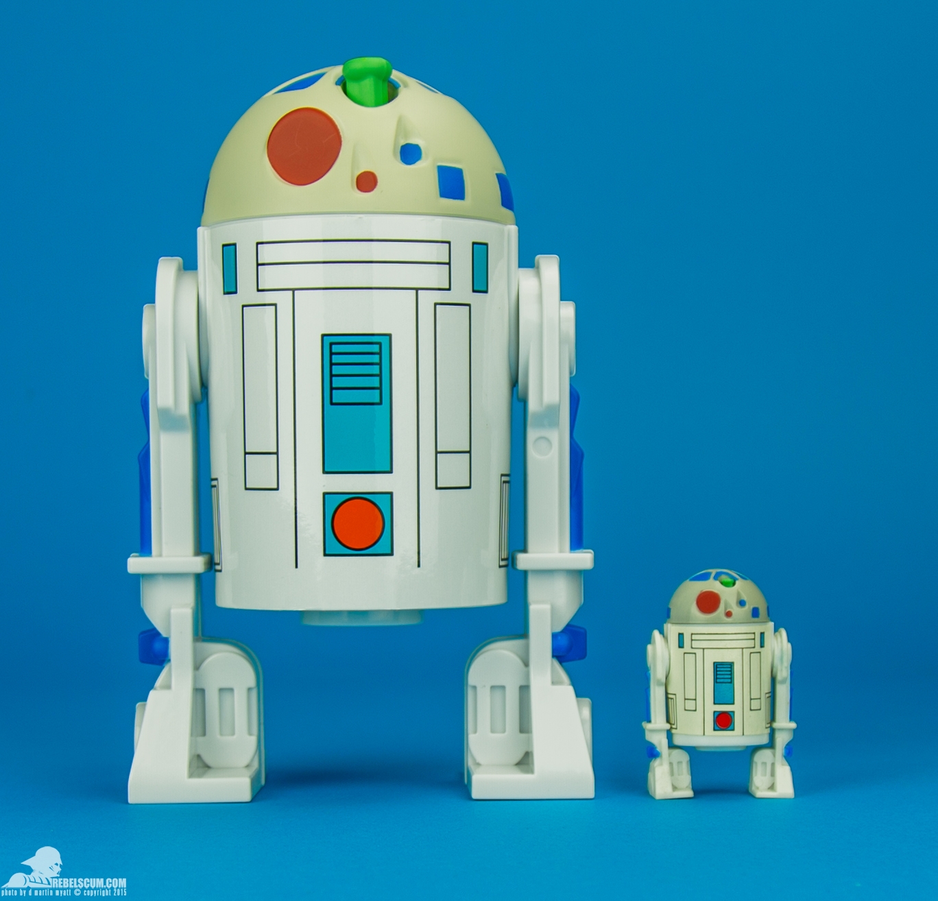 Artoo-Detoo-R2-D2-Droids-Jumbo-Kenner-2015-SDCC-010.jpg