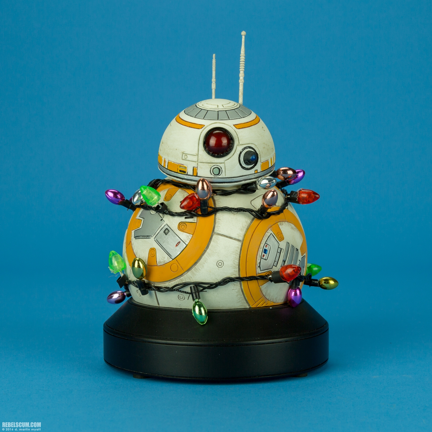 BB-8-2016-Holiday-Gift-Mini-Bust-Gentle-Giant-Ltd-001.jpg