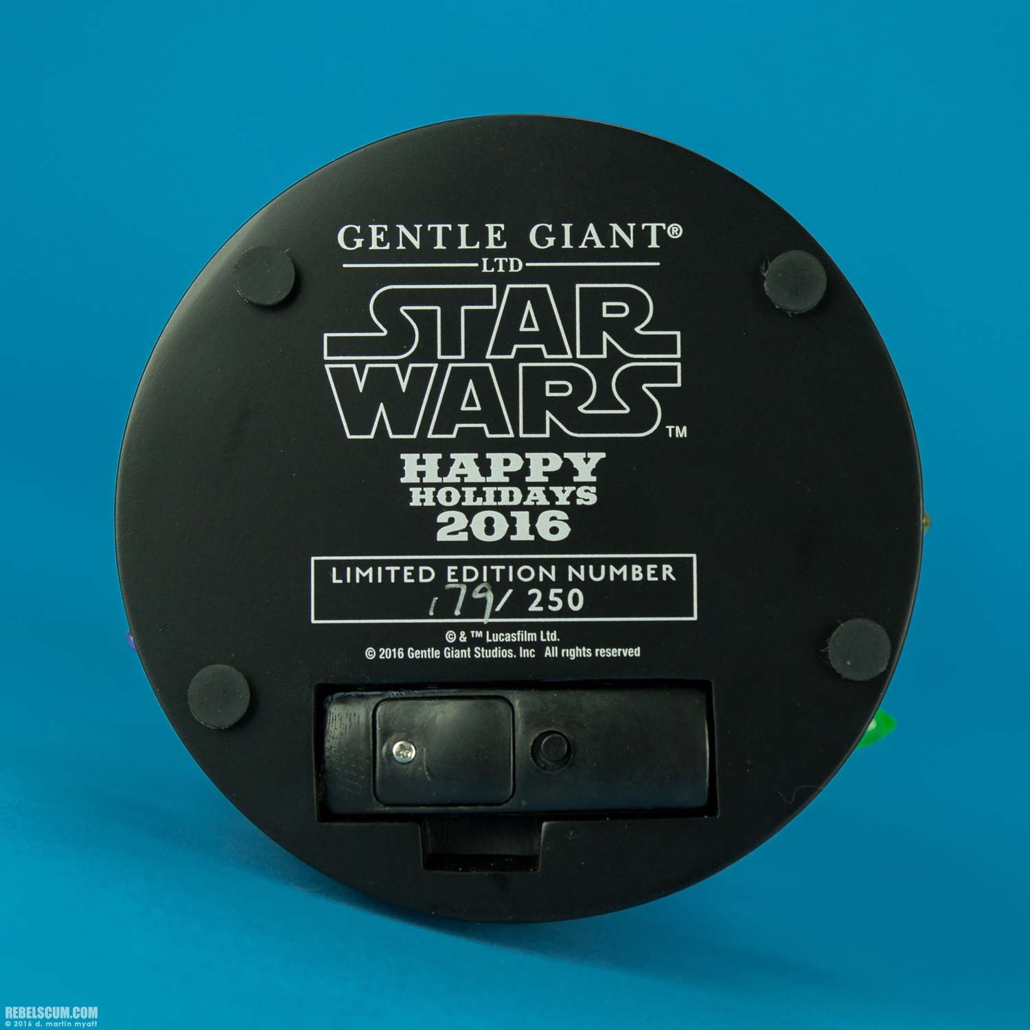 BB-8-2016-Holiday-Gift-Mini-Bust-Gentle-Giant-Ltd-005.jpg