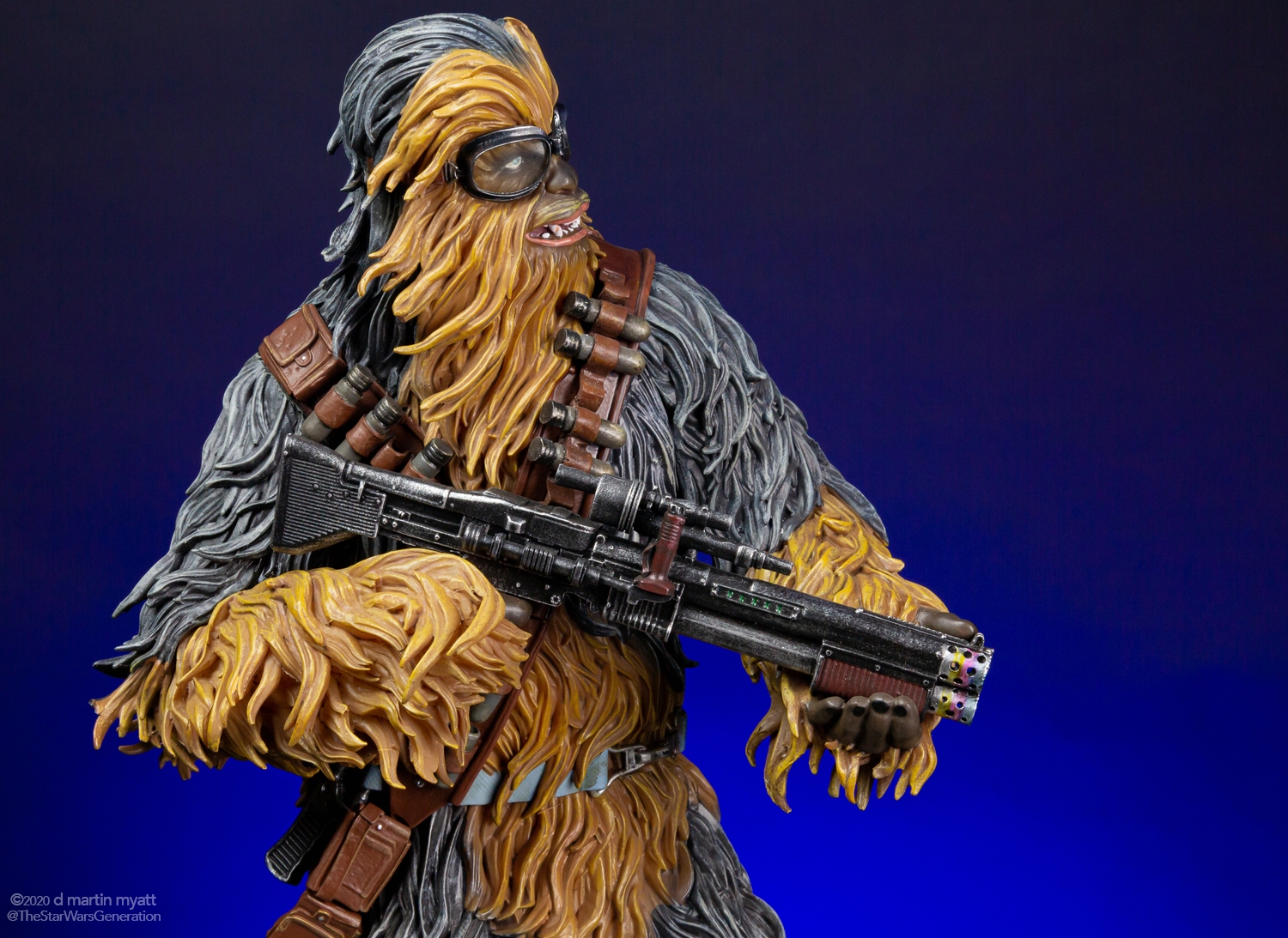 Chewbacca-Star-Wars-Solo-Statue-Gentle-Giant-008.jpg