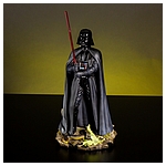 Darth-Vader-Dagobah-Statue-Gentle-Giant-001.jpg