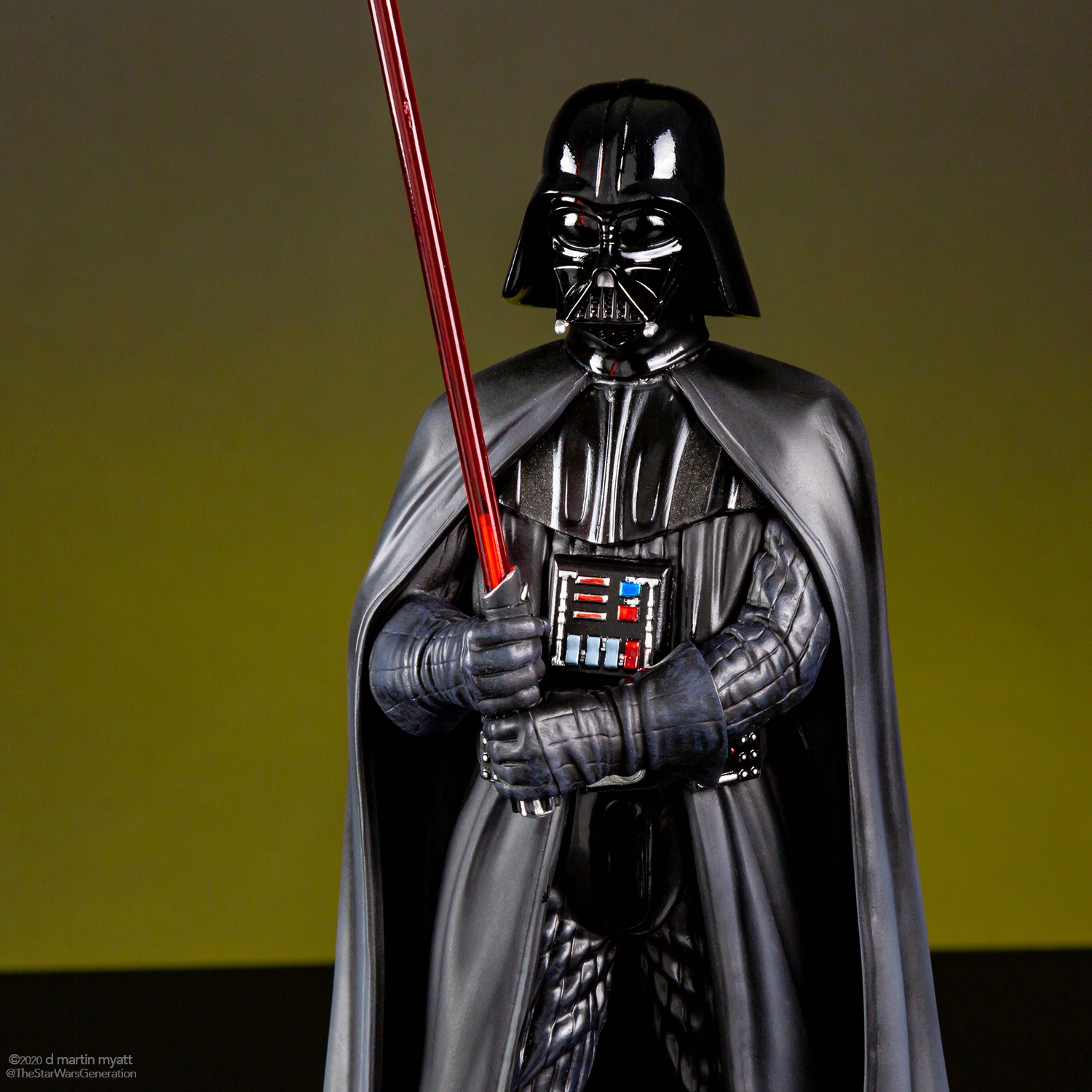 Darth-Vader-Dagobah-Statue-Gentle-Giant-005.jpg