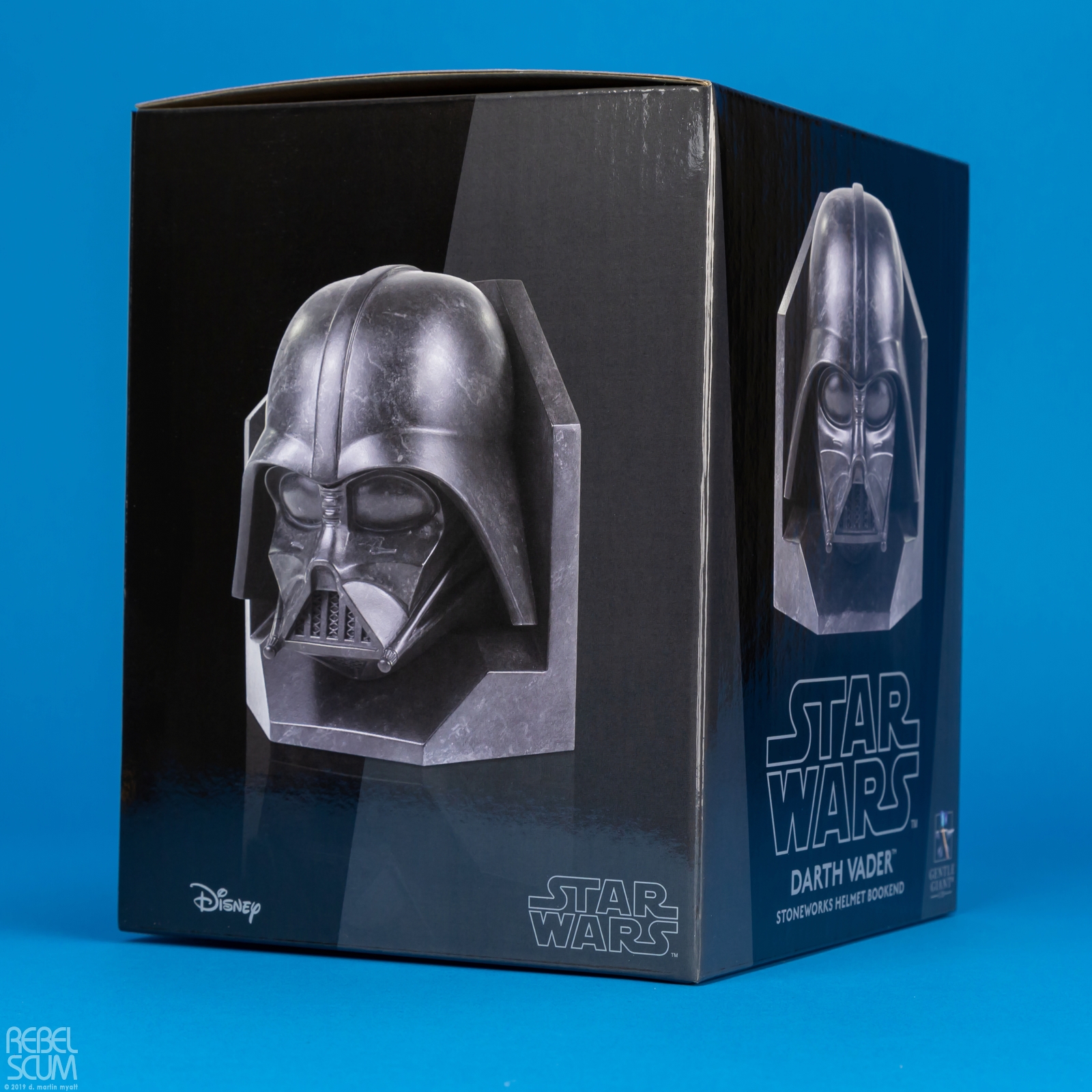 Darth-Vader-Stoneworks-Helmet-Bookend-Gentle-Giant-013.jpg