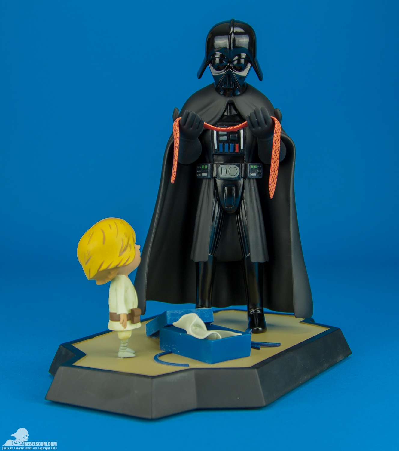 Darth-Vader-And-Son-Deluxe-Maquette-Gentle-Giant-Ltd-001.jpg