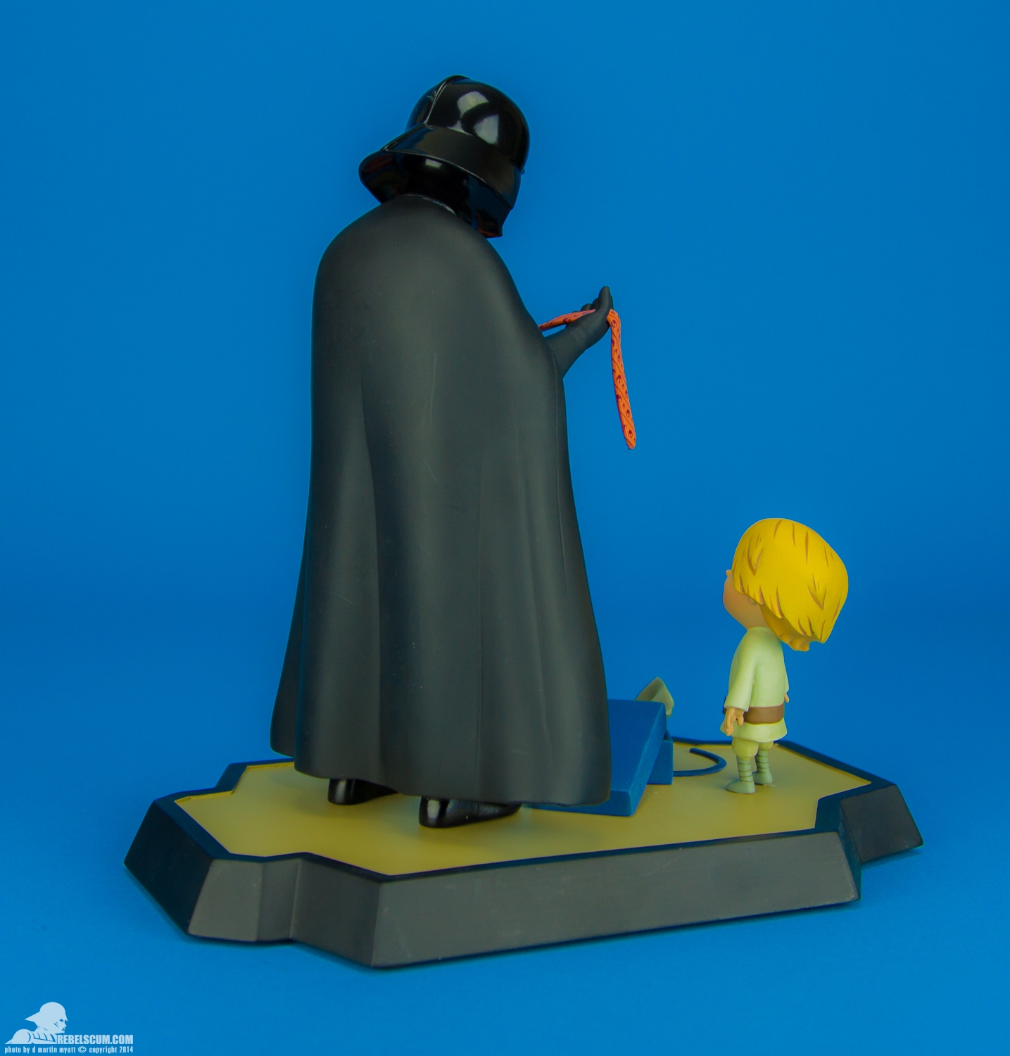 Darth-Vader-And-Son-Deluxe-Maquette-Gentle-Giant-Ltd-004.jpg