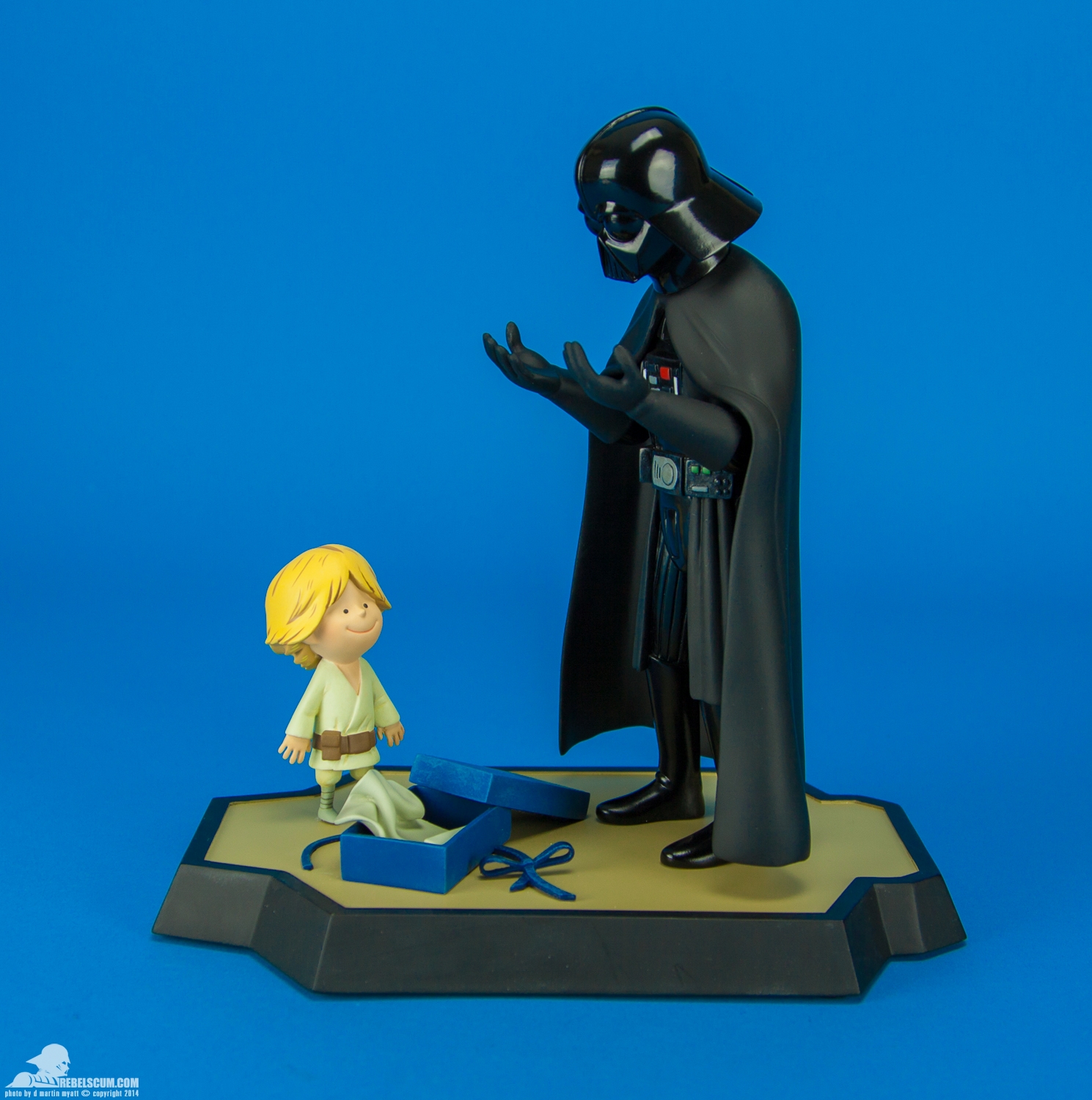 Darth-Vader-And-Son-Deluxe-Maquette-Gentle-Giant-Ltd-018.jpg