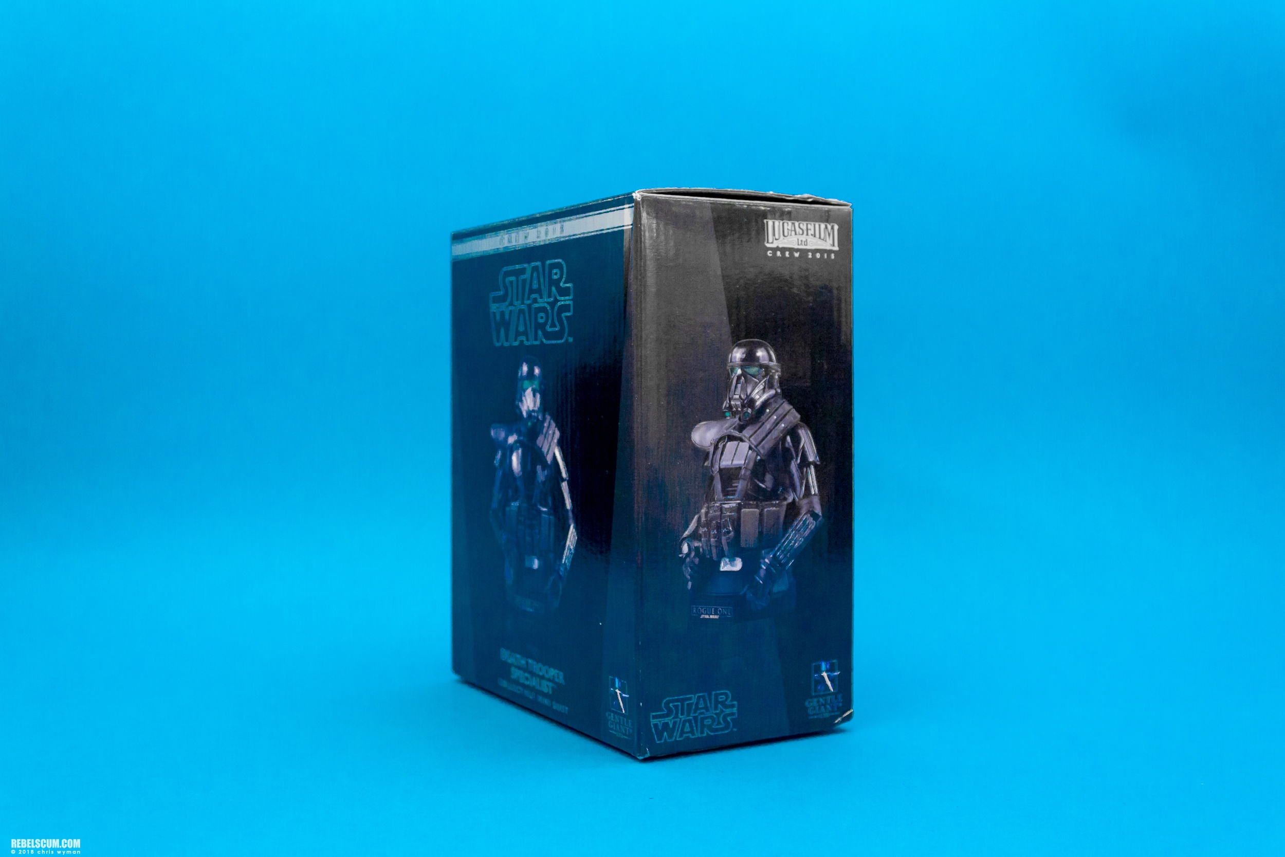 Death-Trooper-Specialist-Lucasfilm-Rogue-One-Crew-Gift-012.jpg