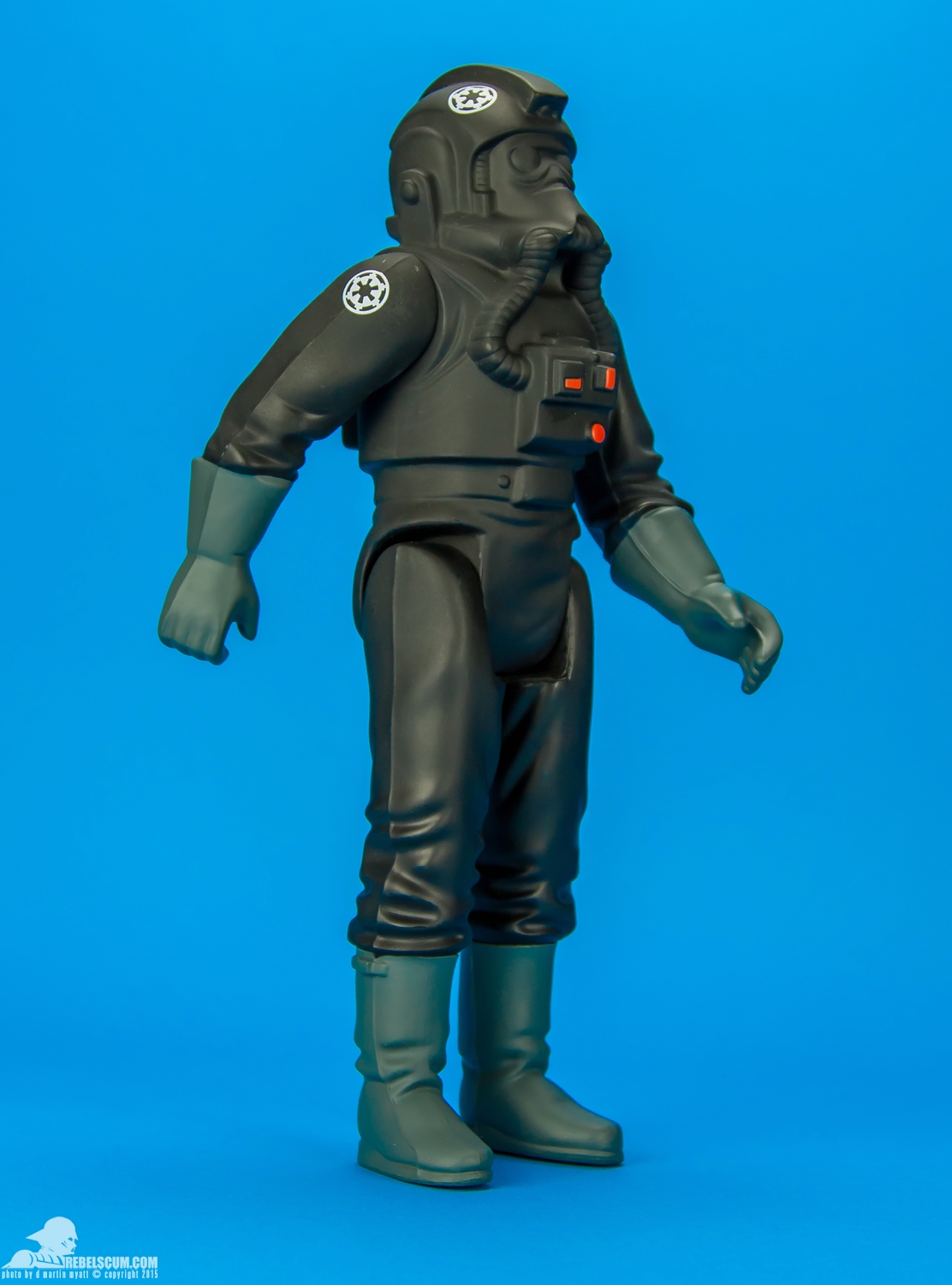 Imperial-TIE-Fighter-Pilot-Jumbo-Kenner-Gentle-Giant-002.jpg