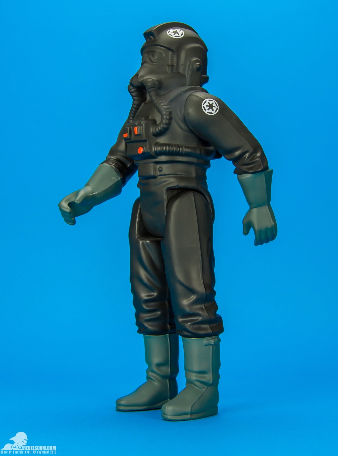 Imperial-TIE-Fighter-Pilot-Jumbo-Kenner-Gentle-Giant-003.jpg