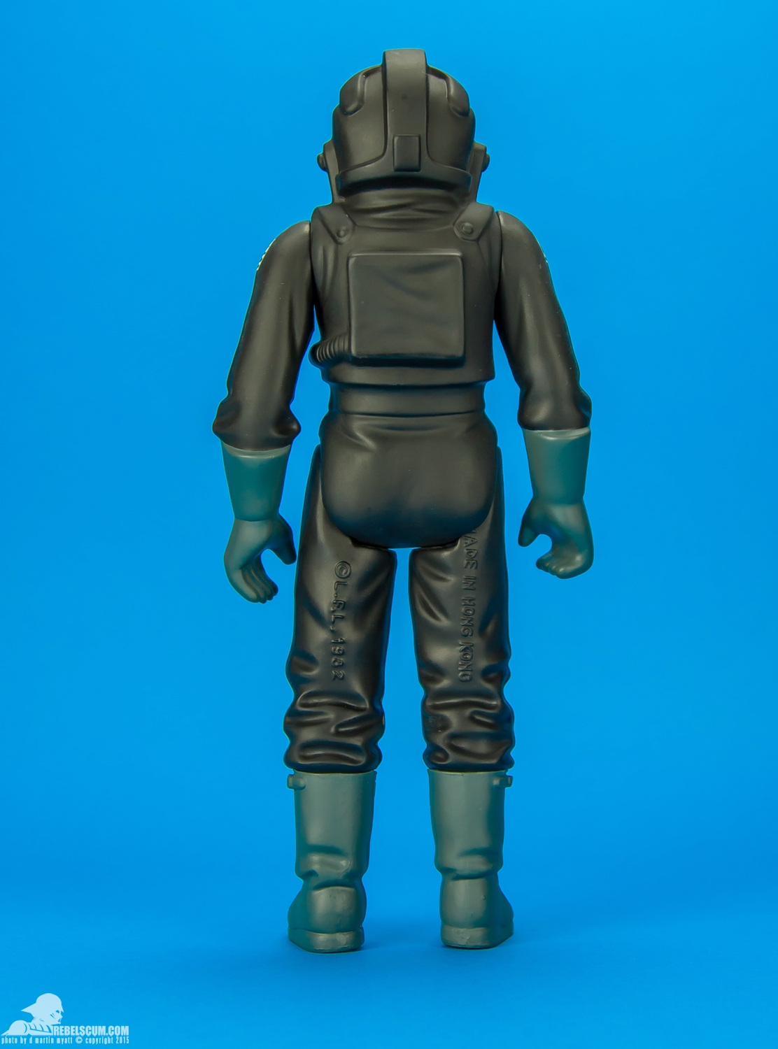 Imperial-TIE-Fighter-Pilot-Jumbo-Kenner-Gentle-Giant-004.jpg